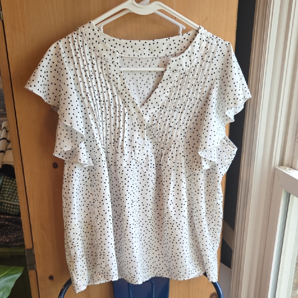 SHEIN White Blouse with Black Polka Dots and Ruffle Sleeves